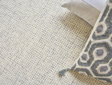 Caprice Textured Loop